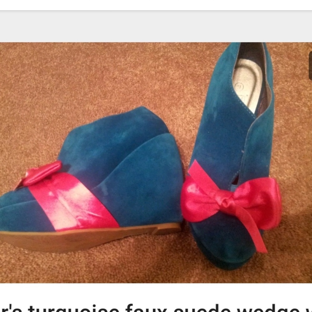 Maker's Turquoise Faux Suede Wedge Shoe...6 - Picture 3 of 4